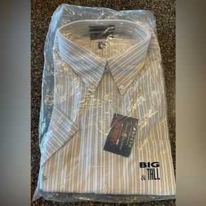 Arrow Oxford Shortsleeved Dress Shirt